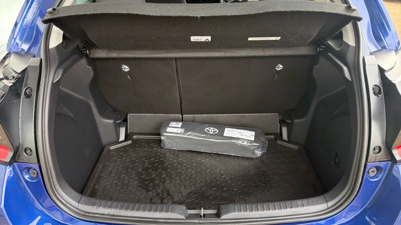 Toyota Yaris 1.5 Hybrid Design 5dr CVT Hybrid Hatchback